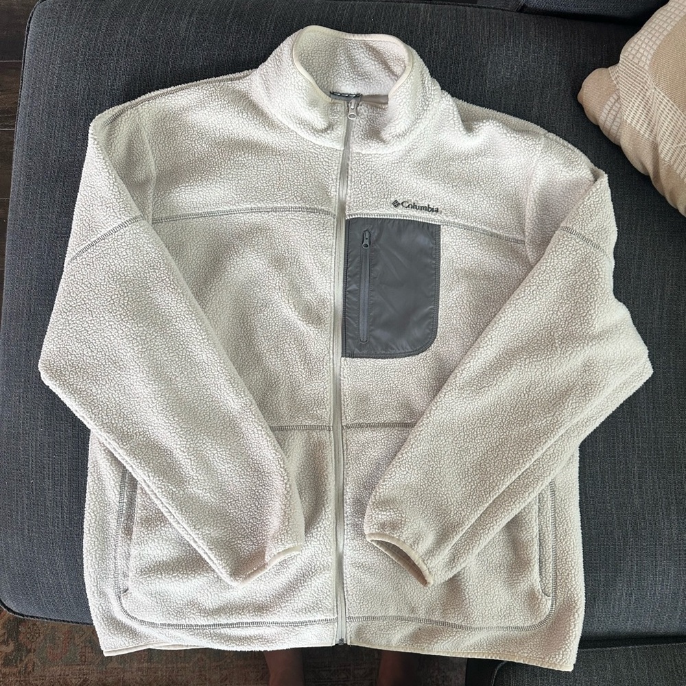 Columbia Cream Fleece Jacket with Gray Accents